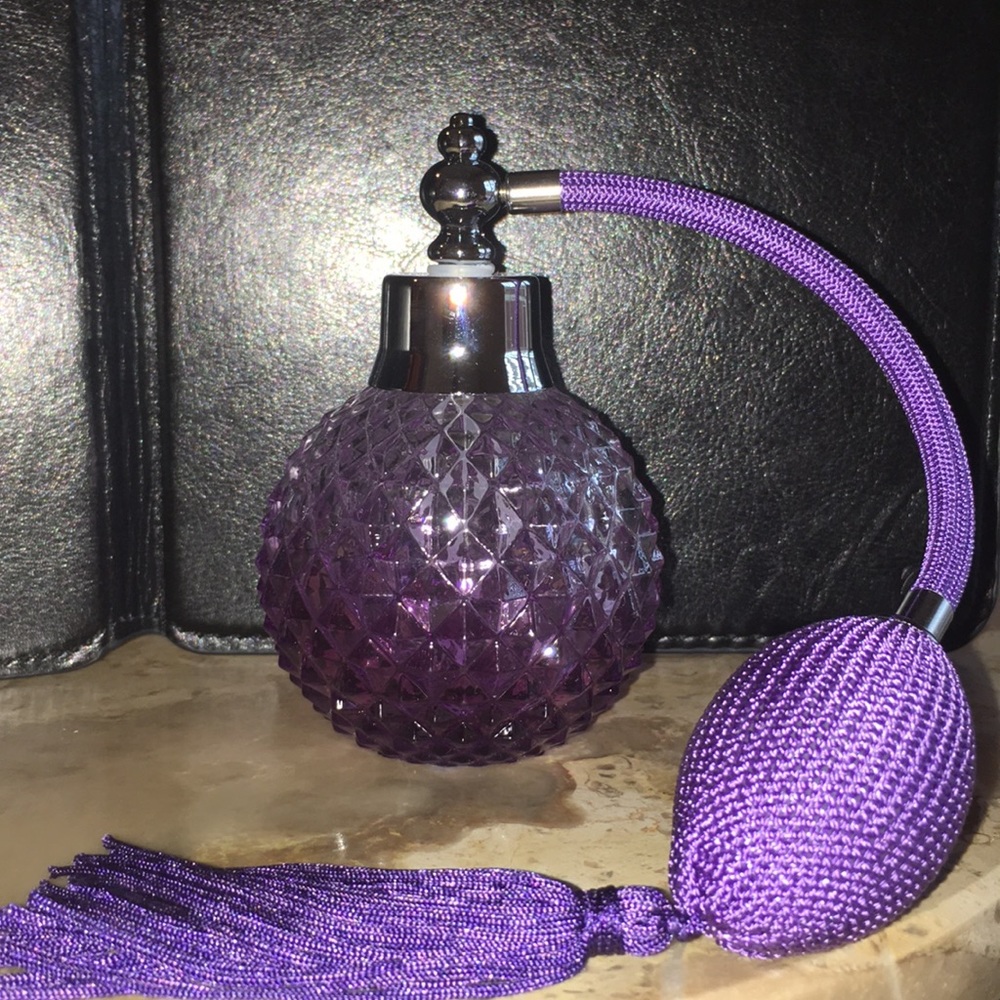 Perfume bottle